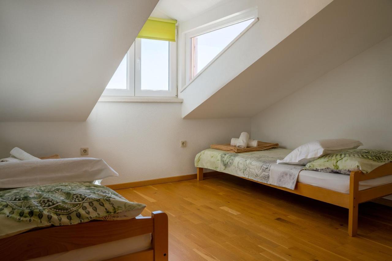 Appartamento House Fidulic - Penthouse The View Lumbarda Esterno foto