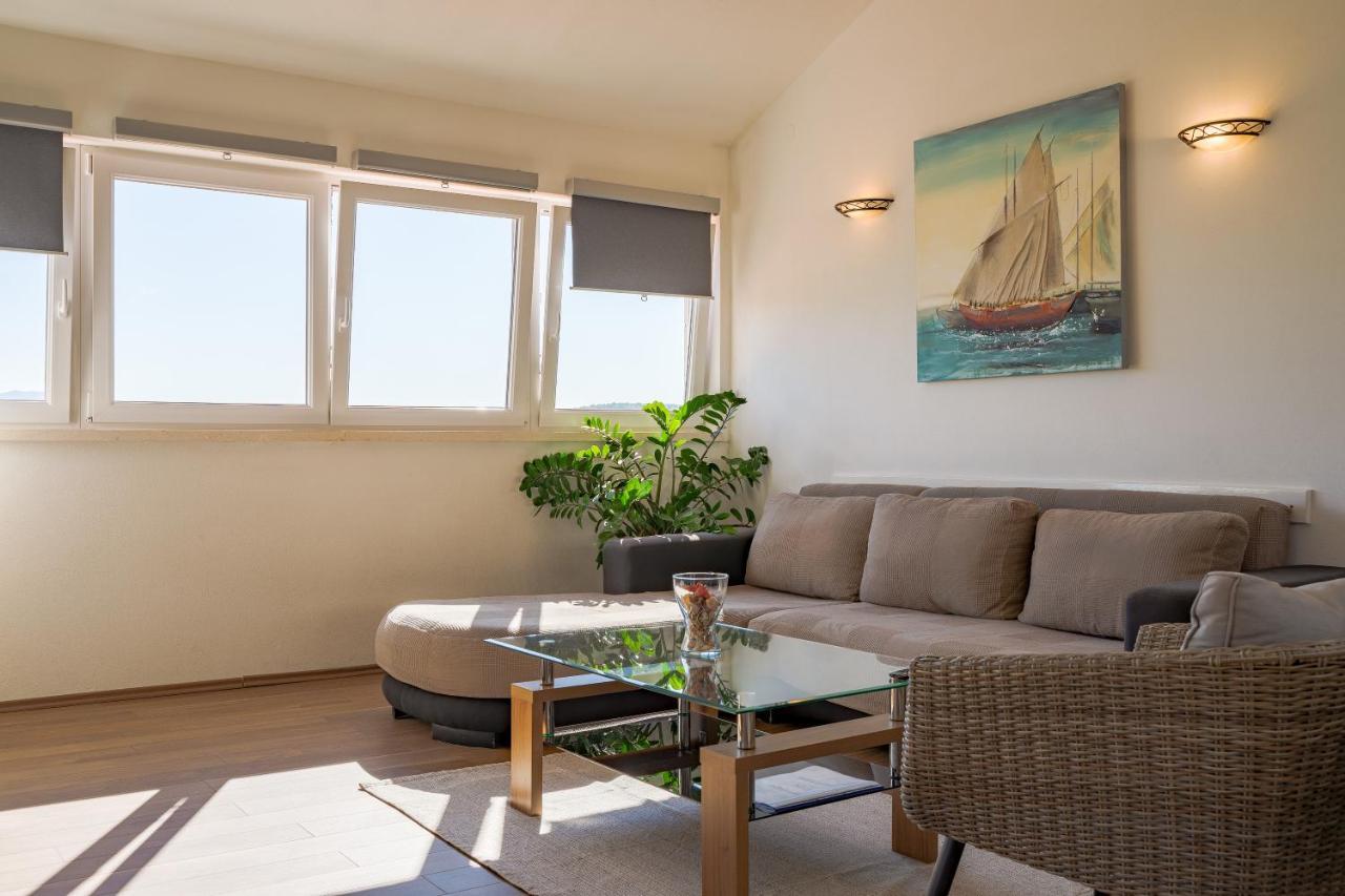 Appartamento House Fidulic - Penthouse The View Lumbarda Esterno foto